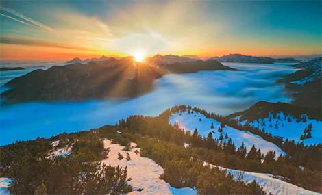 Sonnenuntergang &uuml;berm Wallberggipfel